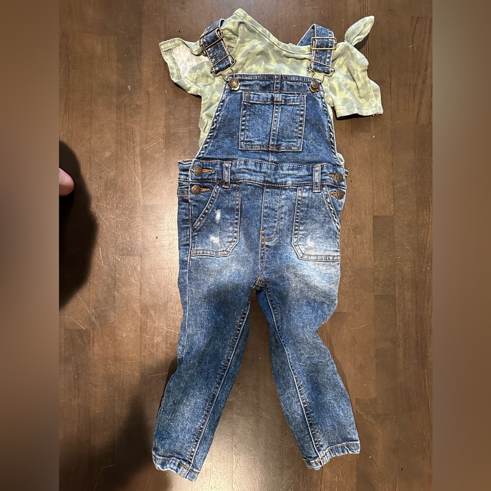 Overalls and shirt